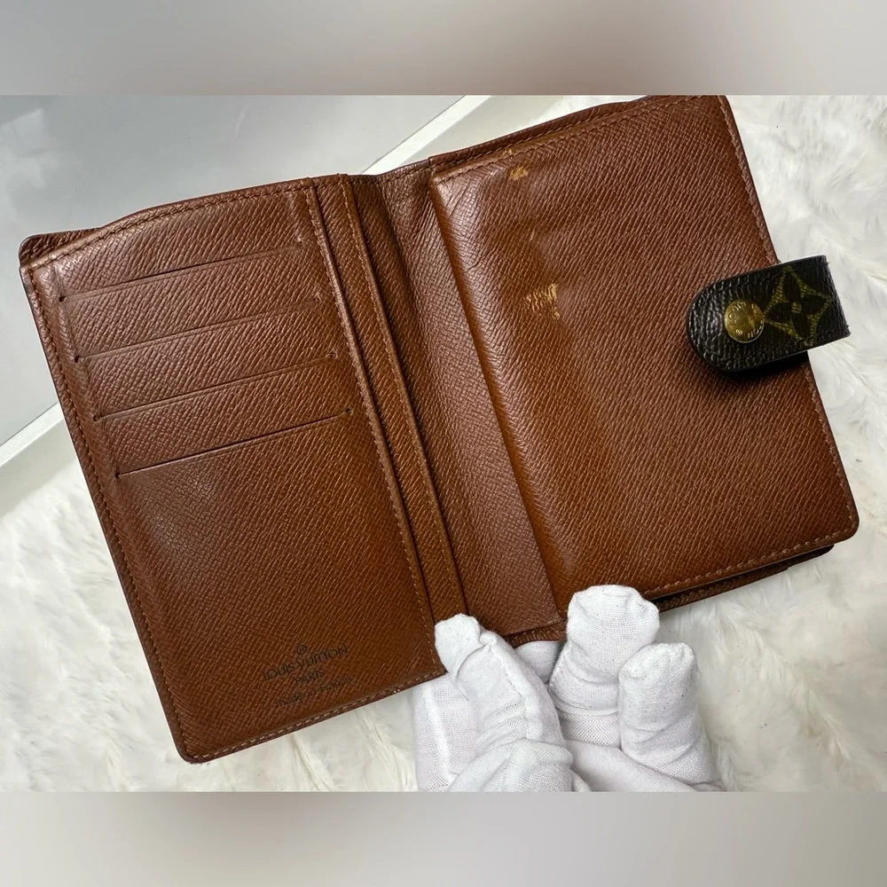 Authentic Louis Vuitton Monogram Kisslock Wallet - Picture 5 of 11